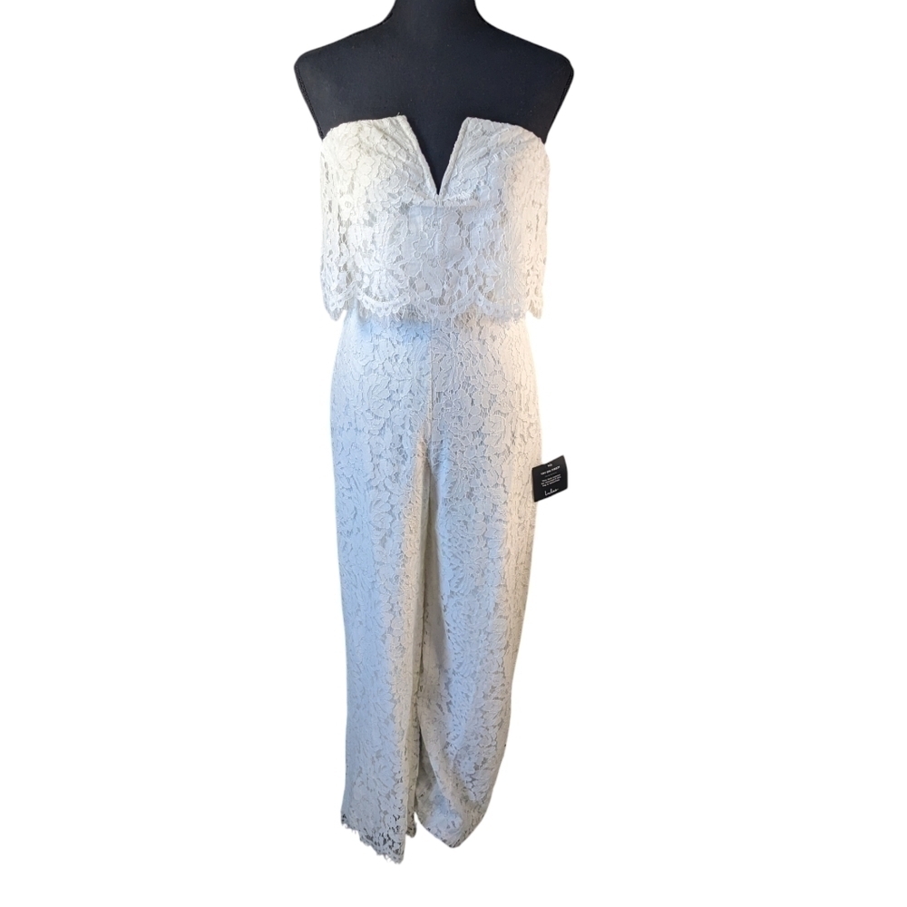 Lulu's wedding style strapless lacey jumpsuit New small flaw